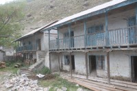 बाइस वर्षदेखि विद्यार्थीविहीन सूर्योदयको छात्रावास : न विद्यार्थी, न पुनर्निर्माण