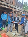 गाउँपालिका द्धारा मेसीनरी सहित कृषि सामाग्रीहरु हस्तान्त्रण ।