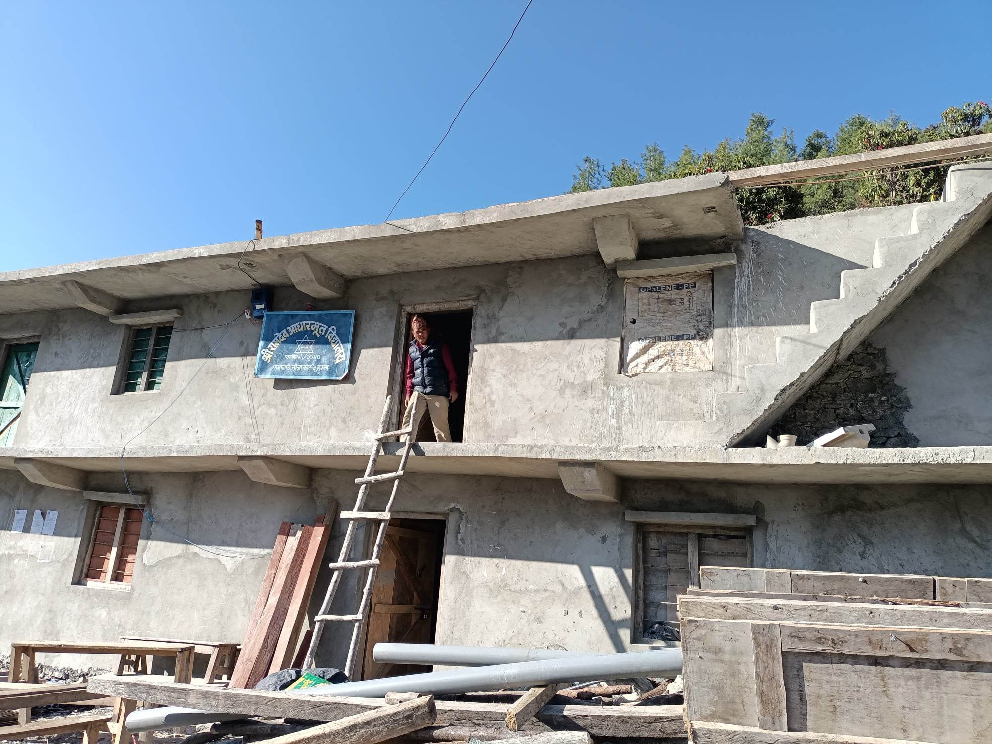 भुकम्प रहित बिद्यालय बन्दै ताँजाकोट ३ को रामादेब आधारभुत विद्यालय(फोटाहरु सहित)