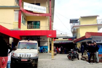 पाँच तलामाथिबाट हाम फालेर एक युवतीकाे मृत्यु