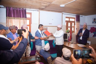 हुम्ला बाजुरा सिमा विवाद अध्ययन समितिका संयोजक शुशिल डंगोल नेतृत्वको टोली हुम्ला पुग्यो ।