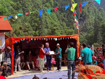 कादुरी द्धारा लघु जलबिधुत निर्माण गरी चंखेलीलाई हस्तान्तरण