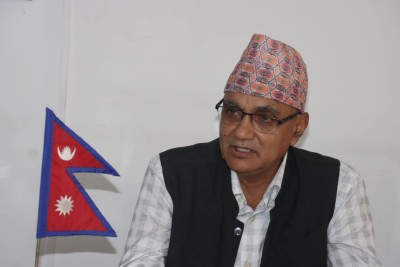 हिजोको धङधङ्गीबाट मुक्त हुँन कमर्चारीलाई मुख्यमन्त्री कडेलको निर्देशन ।