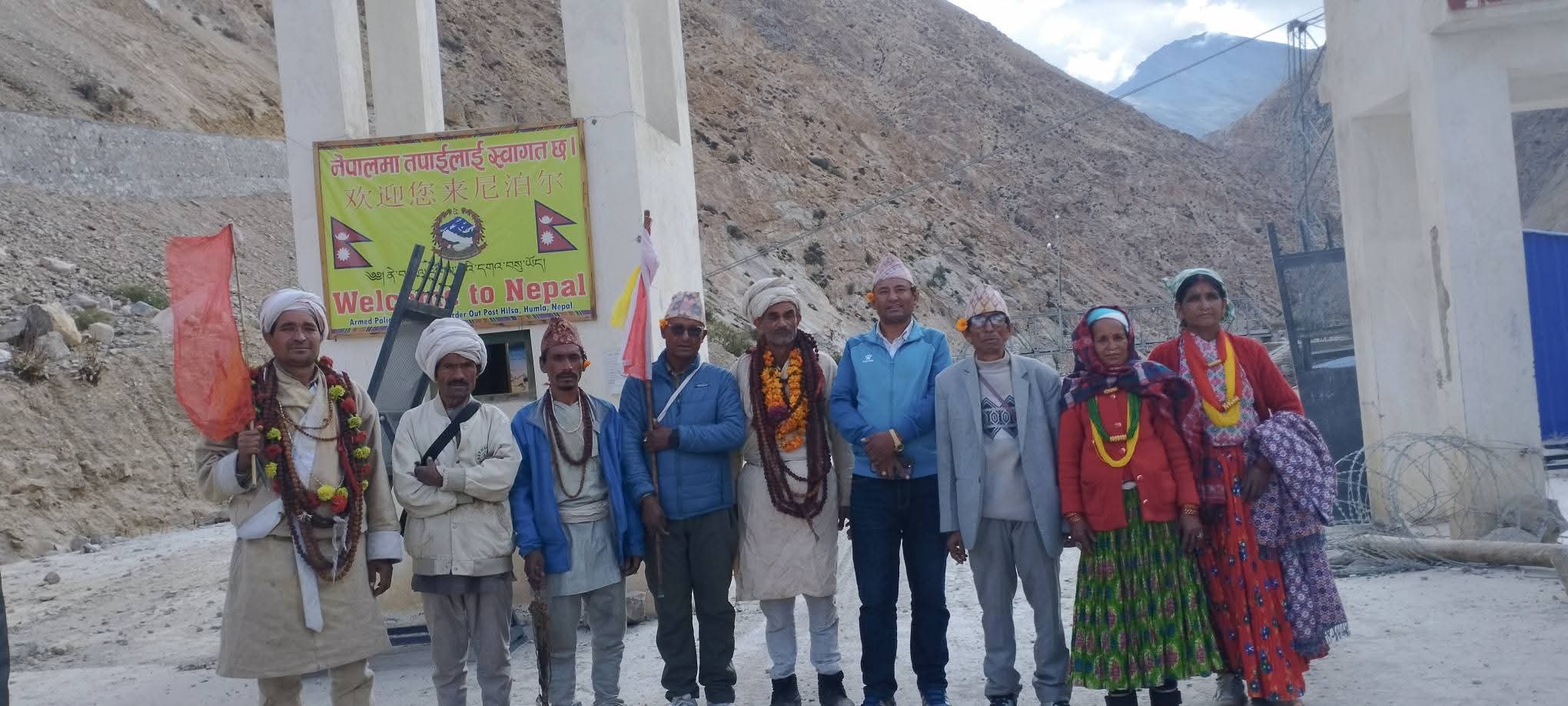 कोभिड पछि पहिलो पटक धामीझाँक्री मानसरोवर–कैलाश दर्शन गर्न पुगे ।